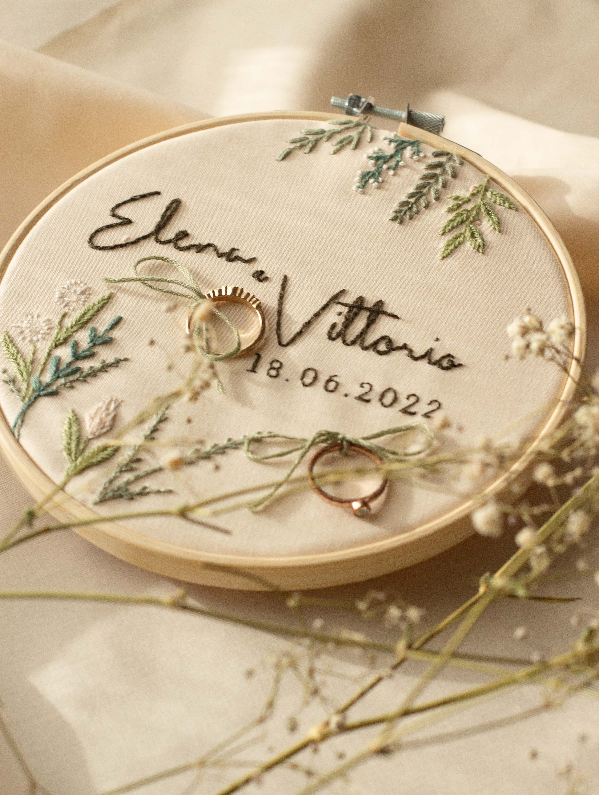 Porta fedi personalizzato Regalo nozze personalizzato Porta fedi ricamato Regalo per gli sposi personalizzato Porta fedi rustico e floreale