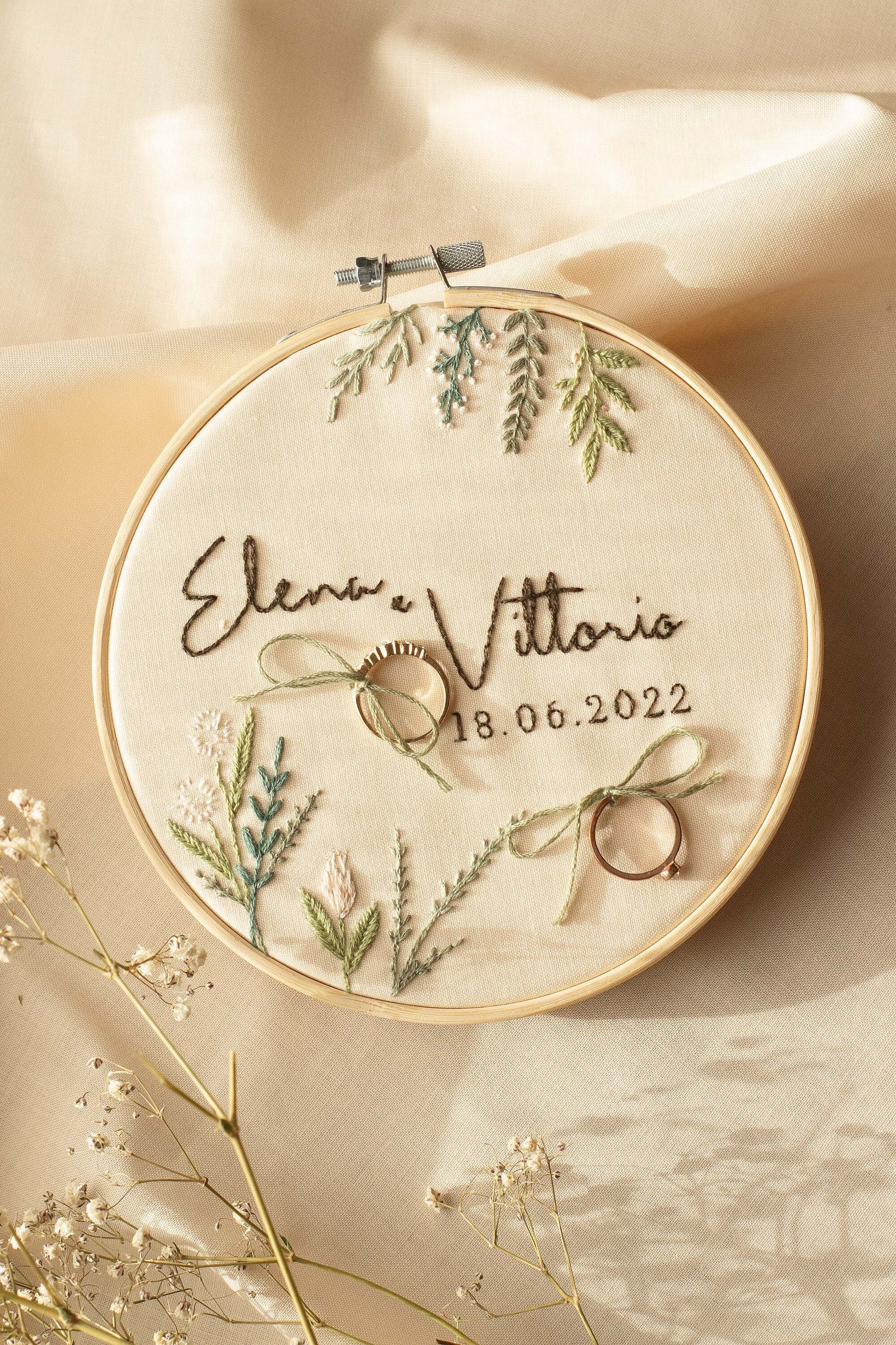 Porta fedi personalizzato Regalo nozze personalizzato Porta fedi ricamato Regalo per gli sposi personalizzato Porta fedi rustico e floreale