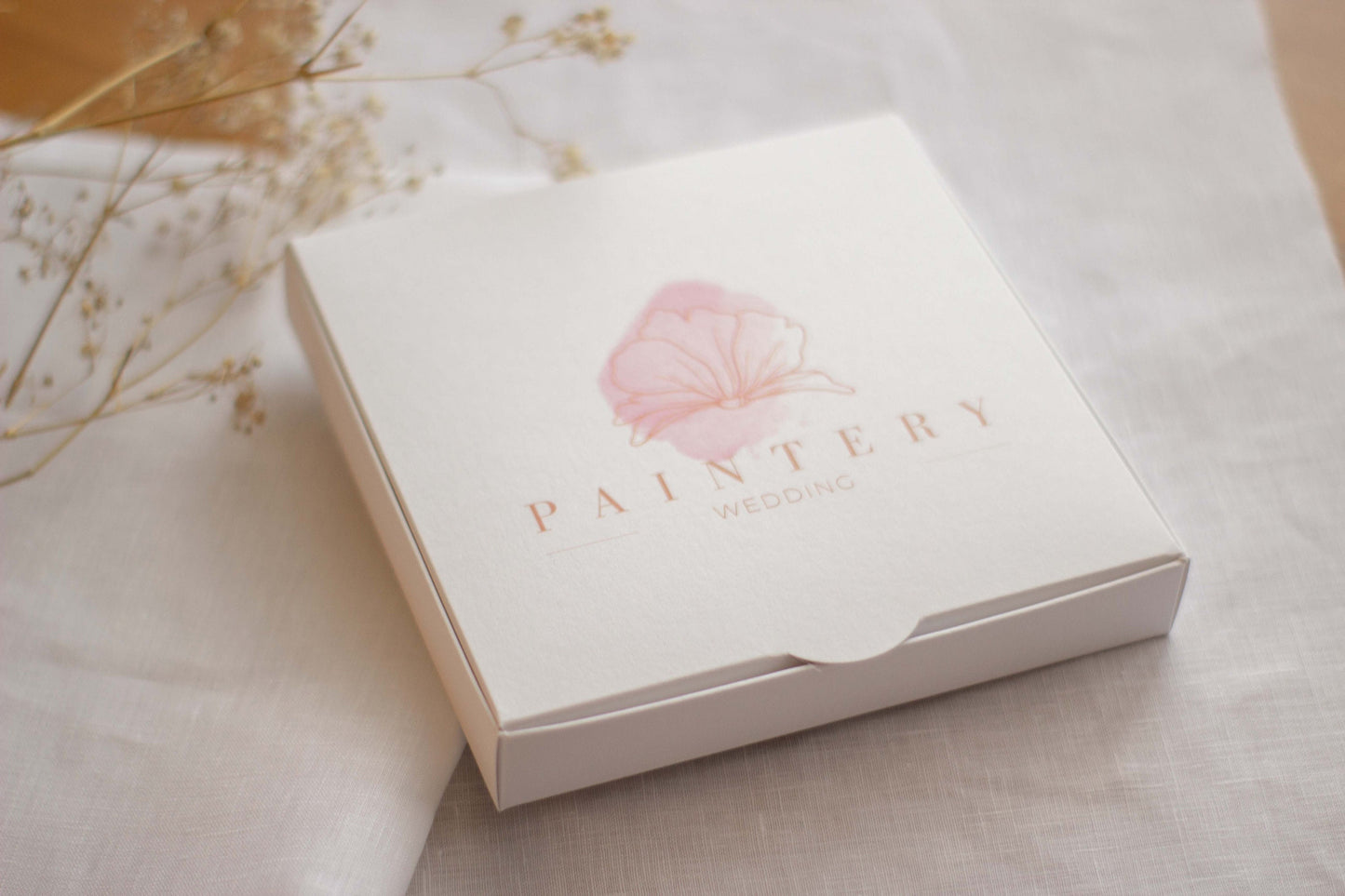 Porta fedi su telaio. Porta fedi personalizzabile. Porta fedi personalizzato. Porta fedi ricamato. Porta fedi alternativo. Porta fedi unico.