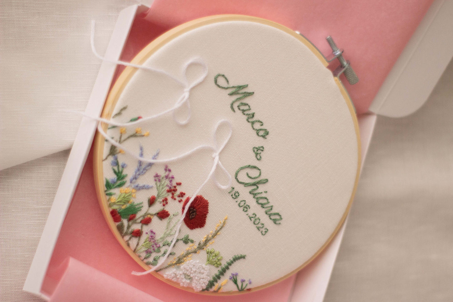 Porta fedi personalizzato Regalo nozze personalizzato Porta fedi ricamato Regalo per gli sposi personalizzato Porta fedi fiori da campo