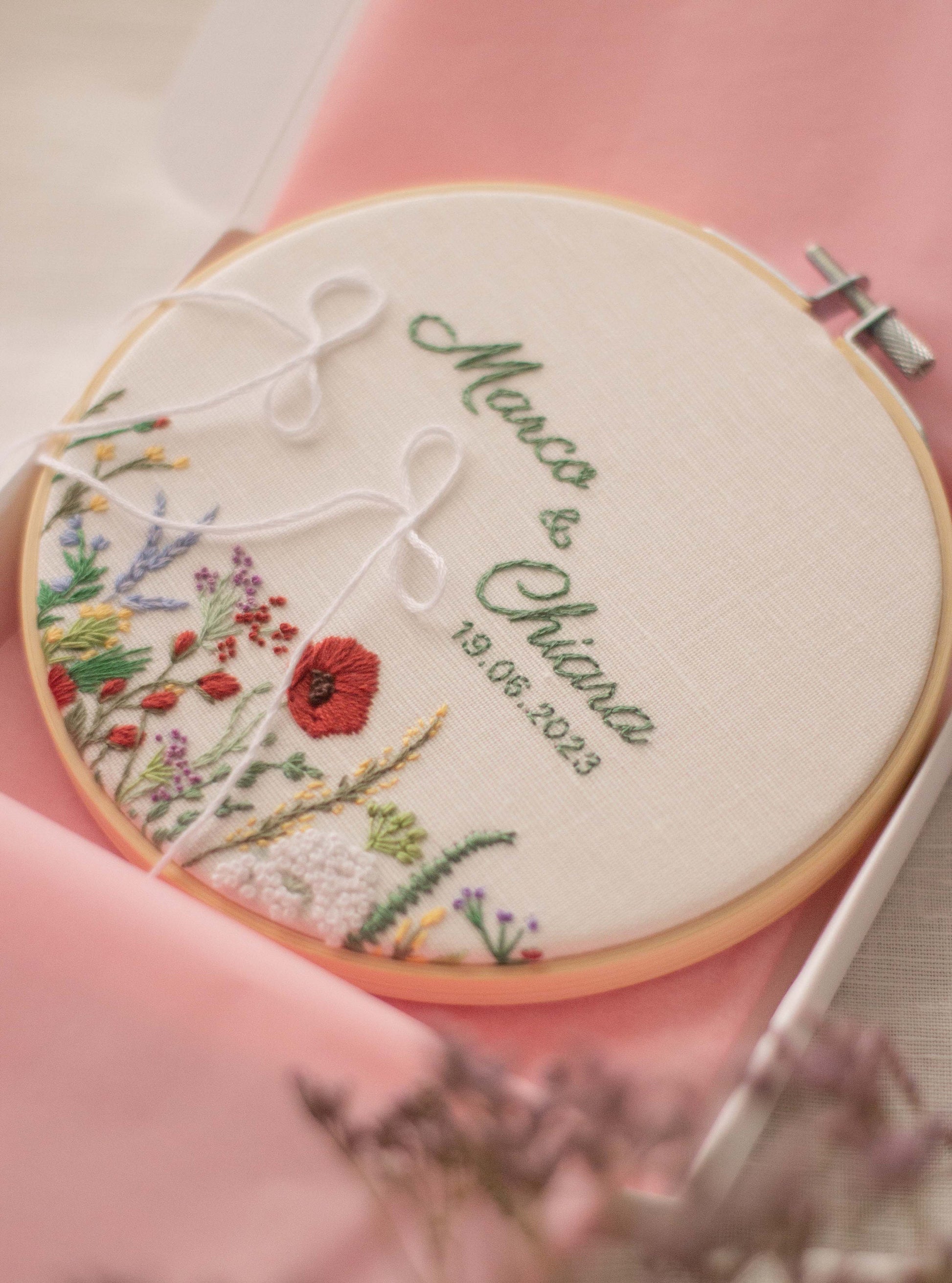 Porta fedi personalizzato Regalo nozze personalizzato Porta fedi ricamato Regalo per gli sposi personalizzato Porta fedi fiori da campo