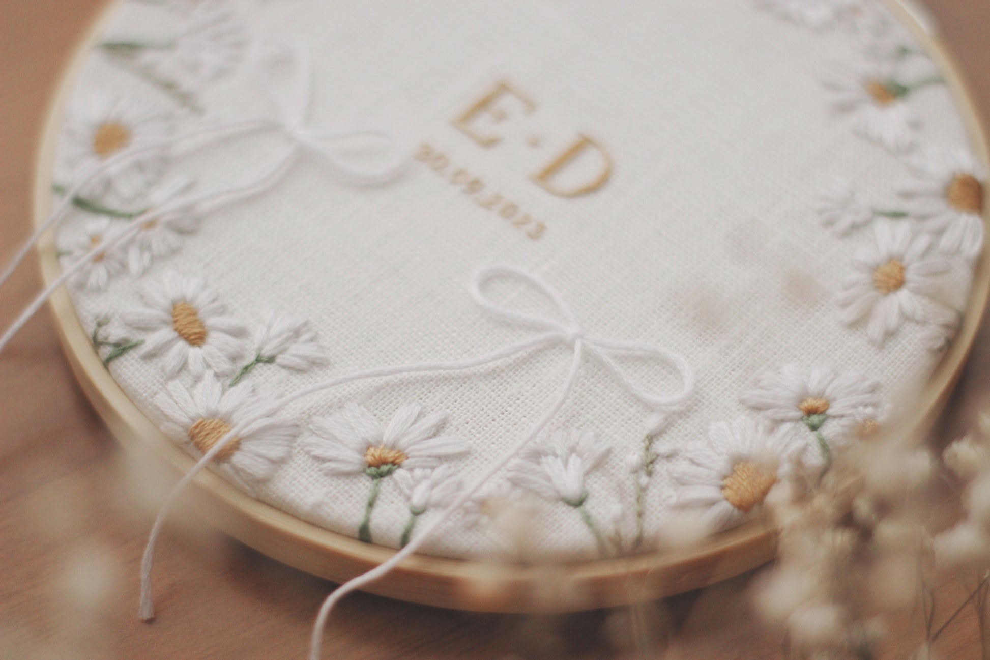 Porta fedi personalizzato Regalo nozze personalizzato Porta fedi ricamato Regalo per gli sposi personalizzato Porta fedi margherite