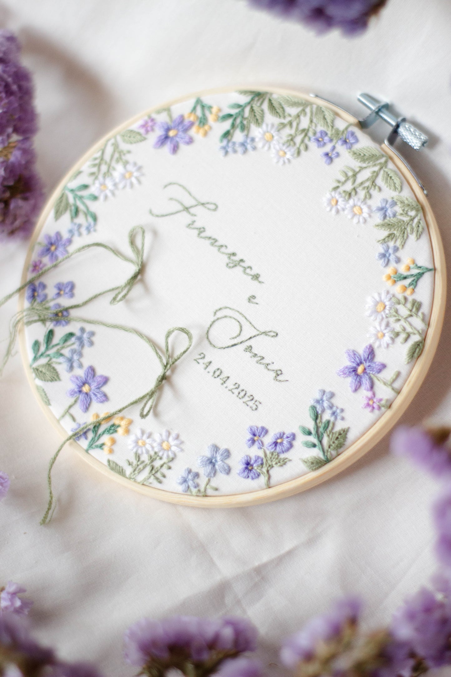 Francesco e Sonia | Portafedi personalizzato ricamato a mano