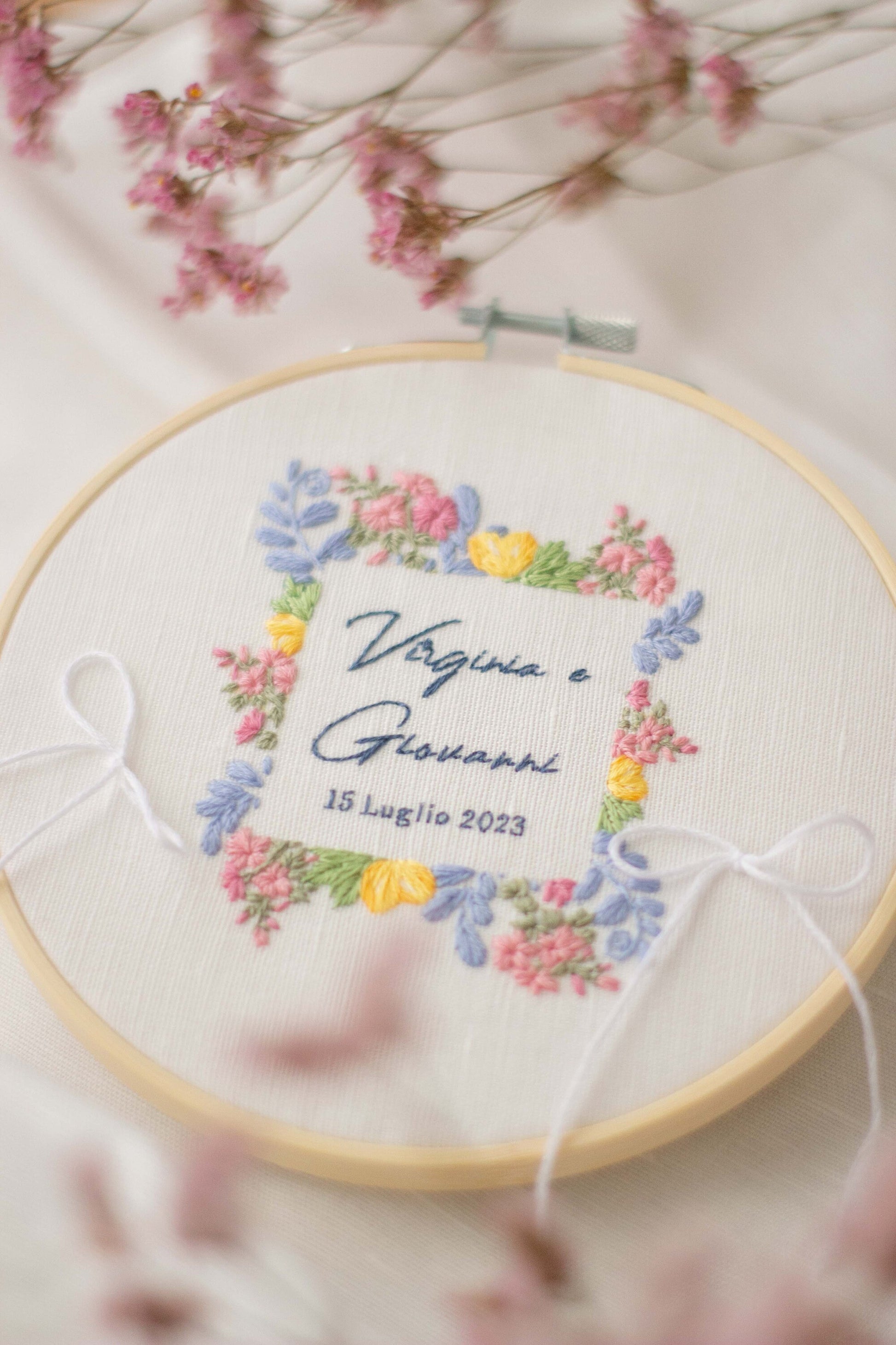 Porta fedi personalizzato Regalo nozze personalizzato Porta fedi ricamato Regalo per gli sposi personalizzato Porta fedi fiori rosa e limoni